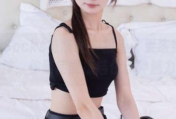 BoBoSocks袜啵啵 – 报道：果冻穿黑丝大腿袜，你确定能抵挡住这种魅力吗？