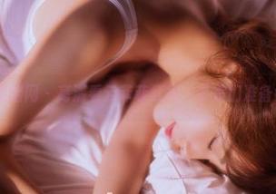 GIRLT果团网 – 高清看云菲菲红裙，集美们准备好了吗？