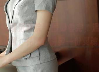 MFStar模范学院 – 图册看完，温心怡让我们意识到，礼服也需要一份灵魂陪伴！