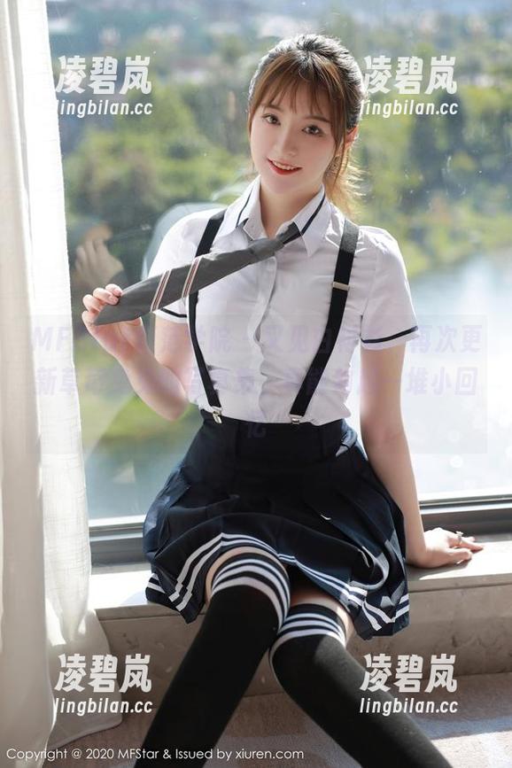 MFStar模范学院 - 又见白衬衫，再次更新草莓兔兔的写真集，真能勾起一堆小回忆