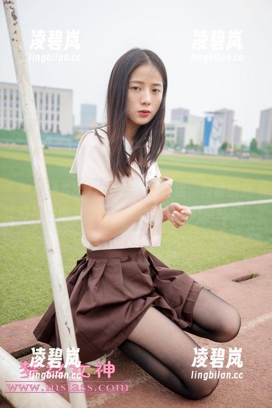 MSLASS梦丝女神-雪馨 MSLASS梦丝女神 - 说实话,雪馨的室内写真也太好看了,分享给你们来品品。