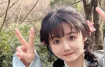 Sayako＿今年4岁的粉色写真同款，快让我找块粉色纸巾擦眼泪！
