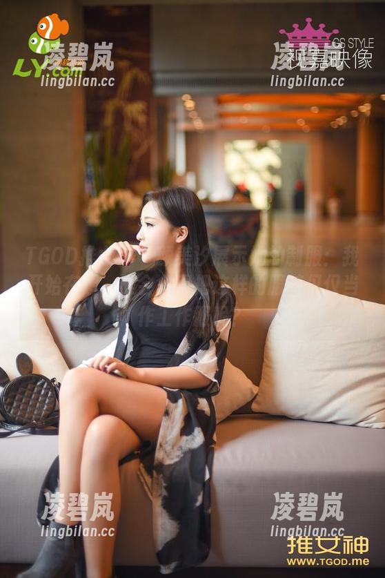 TGOD推女神-颜美汐 TGOD推女神 - 颜美汐展示她的制服:我开始在想,谁会舍得把这样的服装仅仅当作工作服呢?
