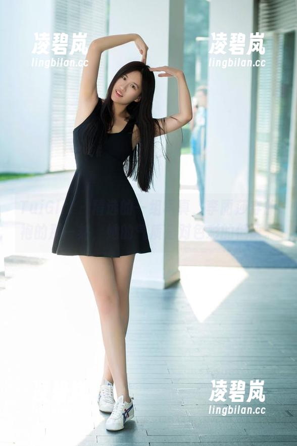 TuiGirl-李丽莎 TuiGirl - 精选的一组写真,李丽莎穿旗袍的那一刻,她的气质是对色彩的低语。