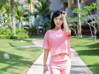 TuiGirl推女郎 – 梁棋棋的双马尾图包，怎么看都有种清新脱俗的气息。