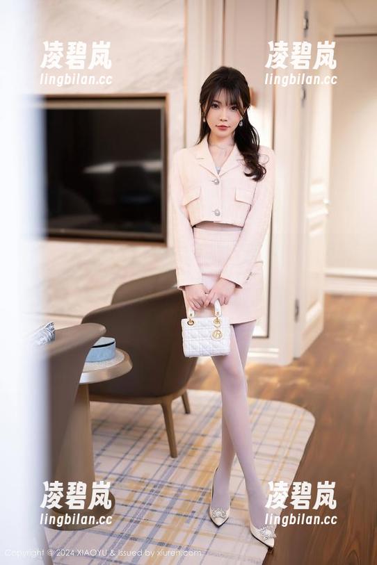 XIAOYU语画界-nova李雅 XIAOYU语画界 - 清晰得让人目不暇接的nova李雅黑丝吊袜,有谁忍得住不分享呢?