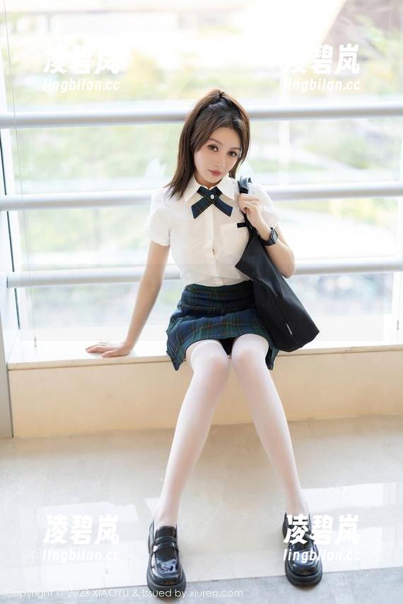 XIAOYU语画界 - 不只是白丝，还是李丽莎的细腻写真分享