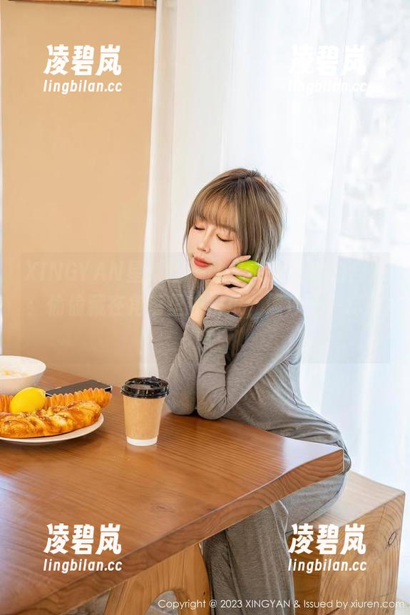 XINGYAN星颜社 - liyiyi夏日私拍合集：偷偷藏在角落里的快乐，像沙子一样细腻