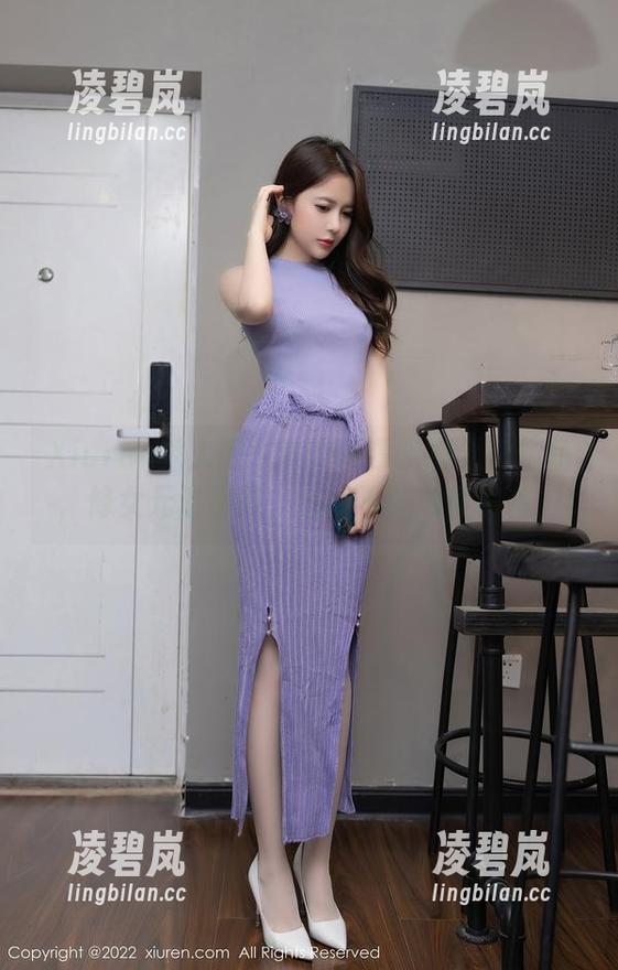 Xiuren秀人网 - Elise谭晓彤全新作品，修女元素超赞，让我不敢随便多想。