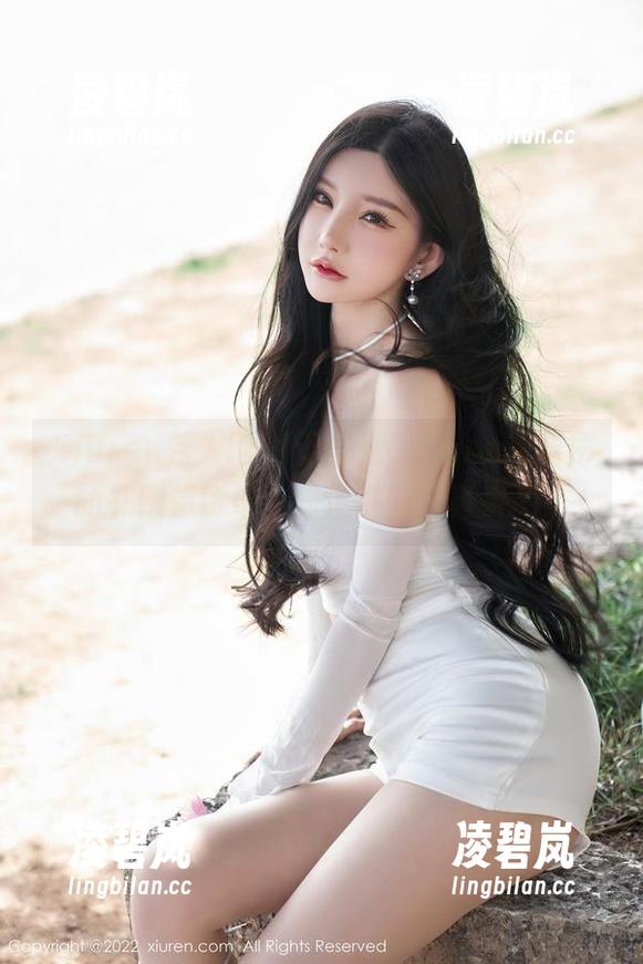 Xiuren秀人网 - 无圣光，Elise谭晓彤的礼服像货架上随便挑的，真亲民！