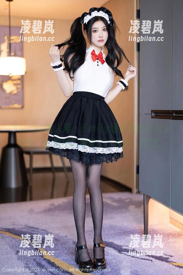 Xiuren秀人网-Emily顾奈奈酱 Xiuren秀人网 - Emily顾奈奈酱的双人写真,合集里藏着两个小秘密,嘿嘿。