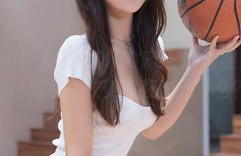 Xiuren秀人网 – MODEL伊若的视频穿透力，这组睡衣美图在窥探什么？