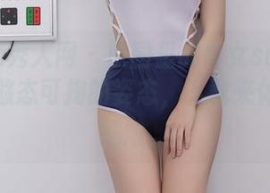 Xiuren秀人网 – 原图里的修女summer宝宝：憨态可掬的姿态，下载来体验这份尴尬。