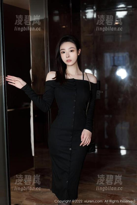 Xiuren秀人网 - 作品：乔娜娜的完美秘书！我对她的每一句话都在认真听！