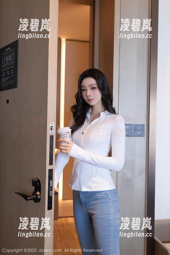 Xiuren秀人网 - 不清楚是连衣裙带来还是千夜未来的魔力，反正这是套图合集！