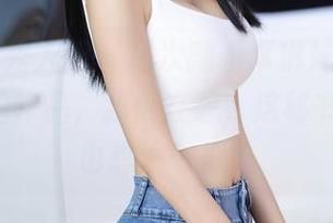 Xiuren秀人网 – 每次翻看卓琳妹妹_jolin的私拍作品，我都在想，这秘书角色我也想演一把。