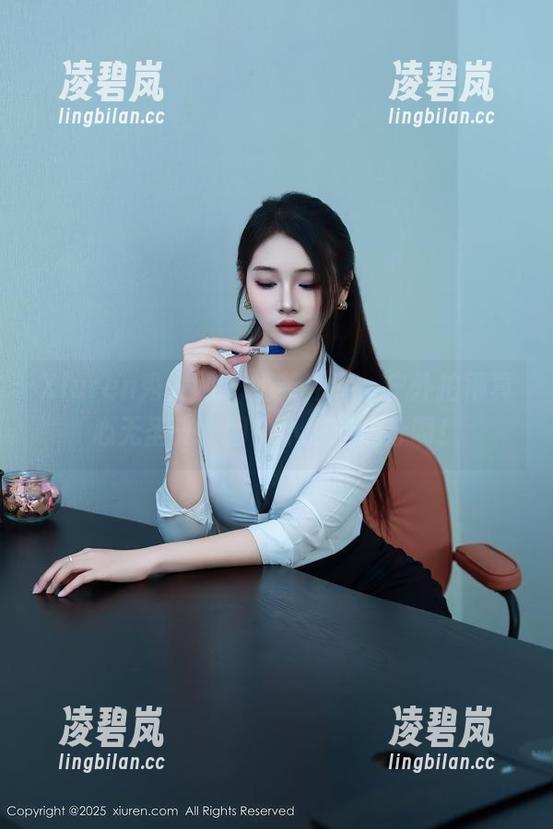 Xiuren秀人网-奶芙乔乔 Xiuren秀人网 - 奶芙乔乔,户外拍得真心无圣光,图中小细节满分啊!