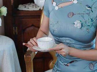 Xiuren秀人网 – 迷失在小蛮妖_honey的白裙写真合集，谁能捉住这飘逸？