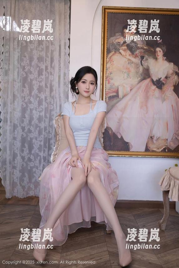Xiuren秀人网 - 张庭蓉的大海对决：原图下载前请系好安全带，别被浪拍到哦！