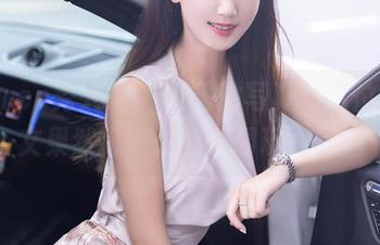 Xiuren秀人网 – 夏天的写真，这位林文文果然把阳光的色调玩得很溜