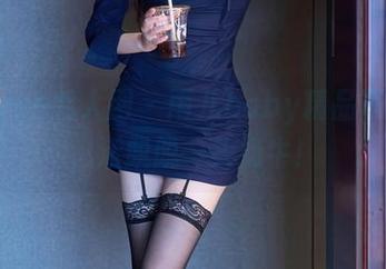 Xiuren秀人网 – 雨儿baby精品写真集，活脱脱一头奶牛！