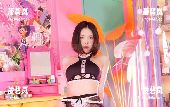 Yuka(유카)在连体衣里找到新宠，美图继续发力，这写真值得一看，一不小心就刷上头条了。