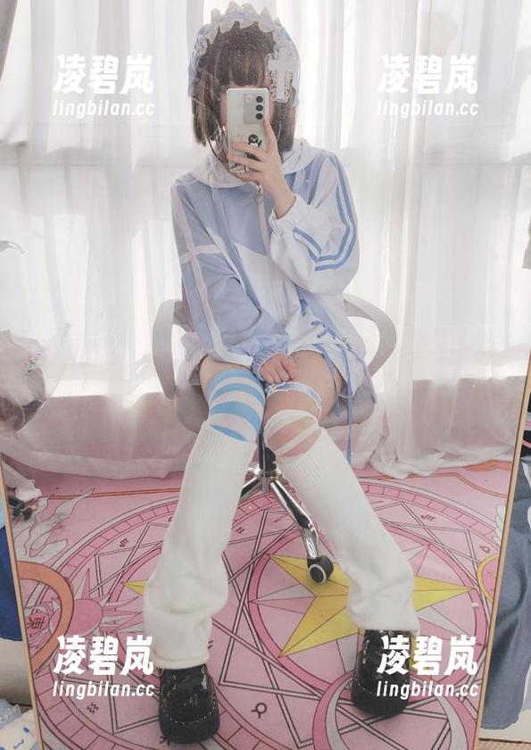 不明觉厉，asagiriai(爱ちゃん)的美脚拍到极致！原图和更新正在攻占我的脑海！
