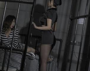 光影流转：在线图集中，云溪溪如何把一切勾得如此恰到好处