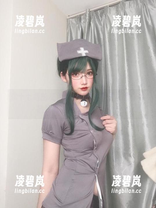 你十七鸽的灰色护士风要上天了，快来瞧瞧这私房美图咋个特别！