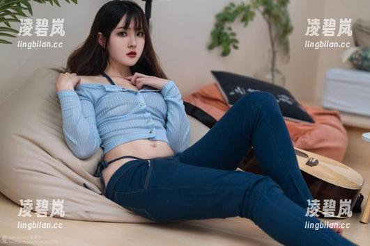想下载？你夏夏黑丝图像跃然纸上