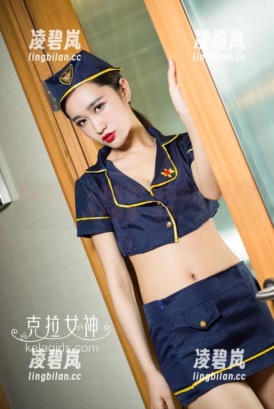 克拉女神 - 入境随俗？汤怡的秘书写真其实更像是一场戏。