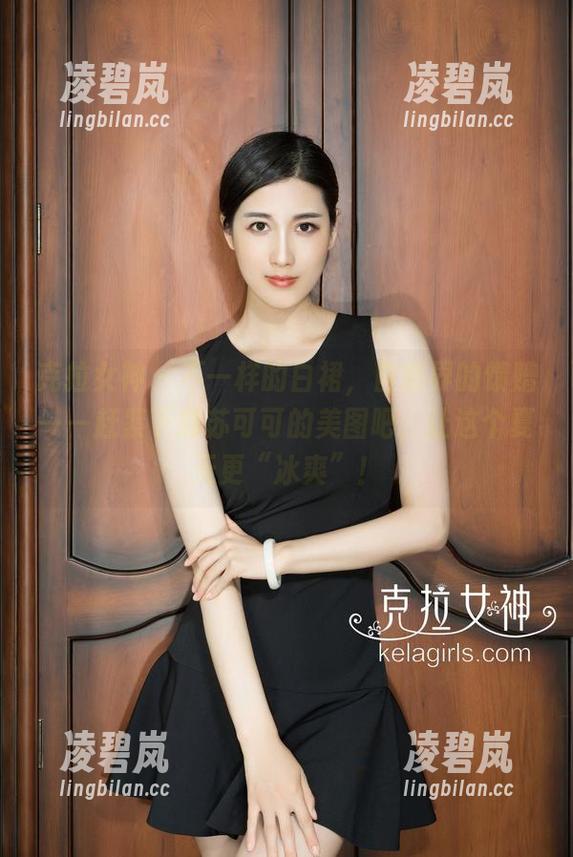 克拉女神 - 不一样的白裙，自然界的馈赠——赶紧下载苏可可的美图吧，让这个夏天更“冰爽”！