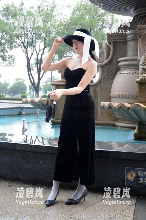初夏女神 - 安妮吊带私房图片，穿上之后似乎就多了种可能，真搞不懂她的魔力。