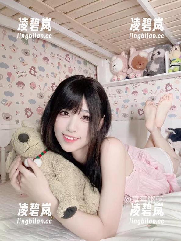 微密圈 - 一天到晚想浴缸，十万口草莓粥粥的定制奇遇
