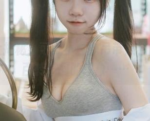 图包大揭秘！可可小白兔吊带照，脑海里百转千回的想象……