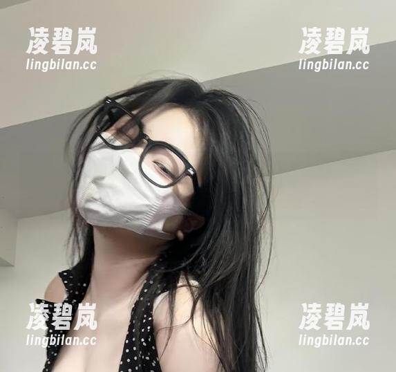微密圈 - 红裙下的可爱的肉巴：这图啥时候可以出圈？！