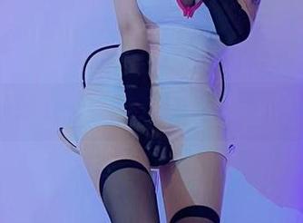 啾小妍的办公室：cos与不安分的想象