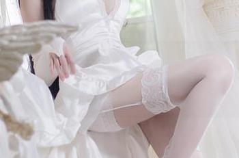 在下萝莉控ii的泳装图集：全套特供，这感觉…很好…