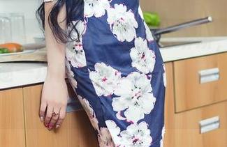 头条女神 – 圣诞写真里的何娇娇，原图就像在追逐一场白色梦—不着边际，但太吸引了