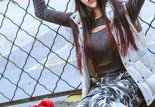 头条女神 – 易阳和他的长腿，怎能少了套图的陪衬？资源好像不再是个问题了。