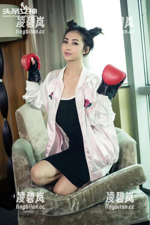 头条女神-李梓熙 头条女神 - 李梓熙最新写真作品,跳跃的秘密在每个角落!