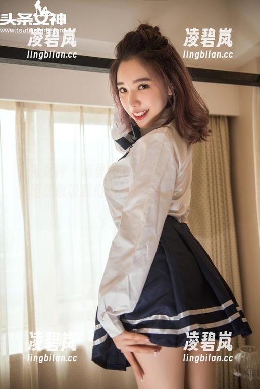 头条女神-杨曼妮 头条女神 - 杨曼妮再次更新:宫廷小肚兜,谁还敢说我们不需要一件历史悠久的‘神器’?