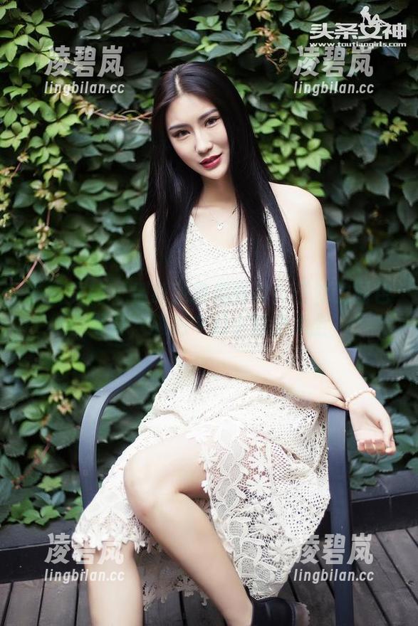 头条女神-王竹 头条女神 - 别说我没提醒你!王竹的图包写真,旅拍中的小插曲大全