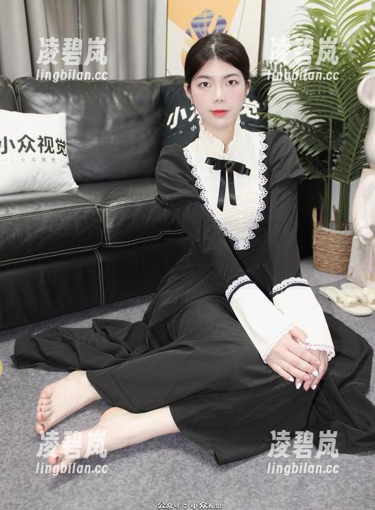 小众视觉 - 雪糕化身：无圣光下的少女图包梦游