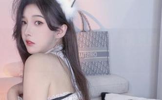 小小奶瓶儿的双马尾制服，给高清资源加点料！