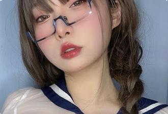 合集中白衬衫的魔力，小泉学姐吖穿出一种微妙的优雅