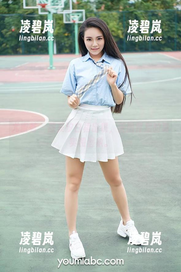 尤蜜荟-颜美汐 尤蜜荟 - 颜美汐白裙出镜,美图背后的真实和假象。