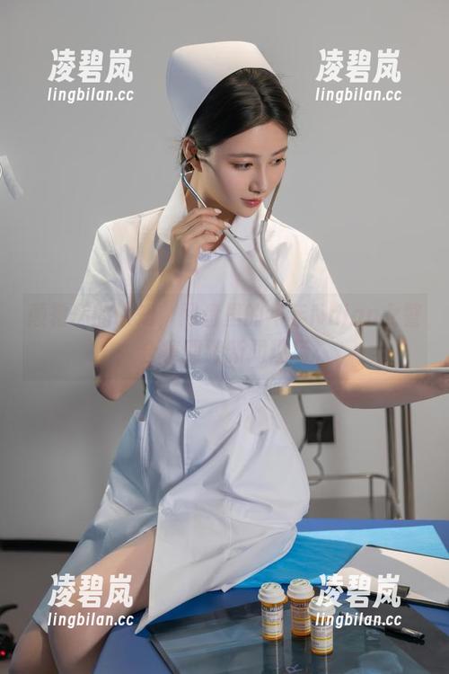 颠覆你的认知，网盘里的年年Nnian女警合集照搬新闻现场