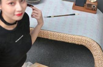 异思趣向 – 不看后悔！小宝最新短裤原图，赶紧领略这种奇怪的搭配。