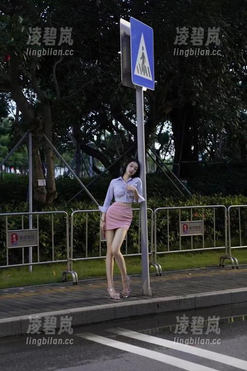 微密圈 - 徐珺大哥贼会挑婚纱，定制的每一寸都被糖衣包裹，图片让人直视和迷失。
